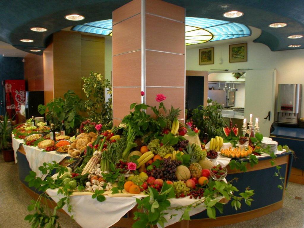 Hotel Manzoni Lido di Jesolo Exterior foto